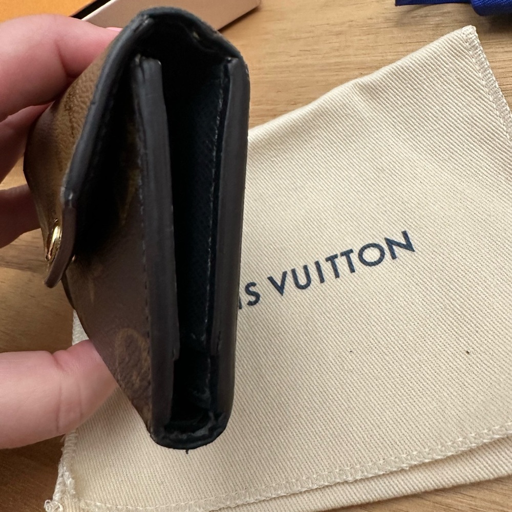 Louis Vuitton Reverse Monogram Zoe Wallet - Picture 7 of 7